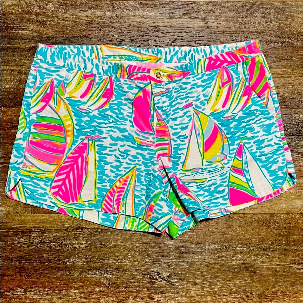 Lilly Pulitzer You Gotta Regatta Adie Shorts. Size 6